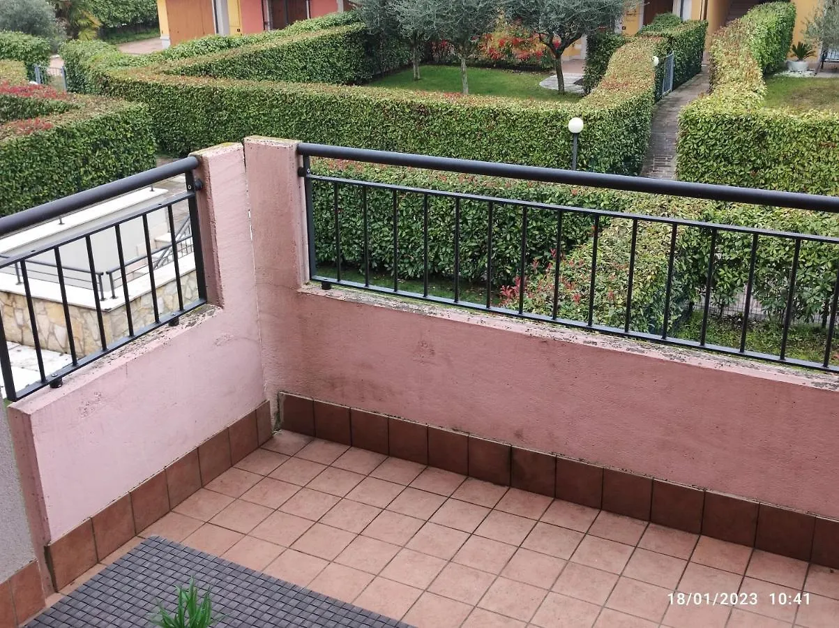 Casa Vacanze Da Riki Appartamento 2 Πεσκιέρα ντελ Γκάρντα Διαμέρισμα