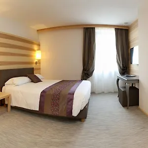 فندق غاردين, بسكييرا ديل غاردا