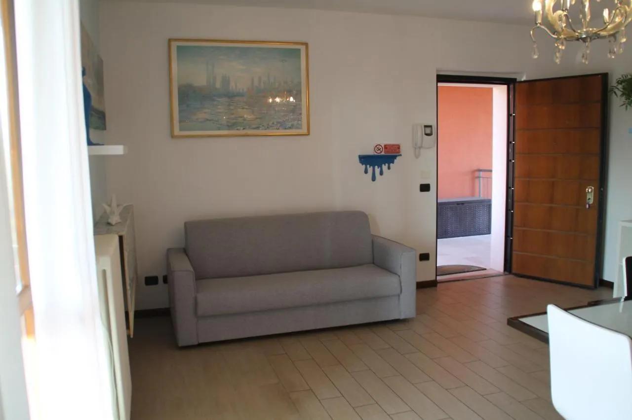 Casa Vacanze Da Riki Appartamento 2 Peschiera del Garda Apartment